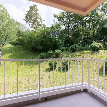 Free Netflix & Wi-fi And Mountain Apt.1 * Canzo